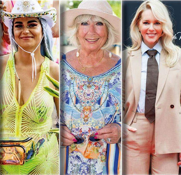 Vijf vrouwen poseren in diverse outfits op een rij.